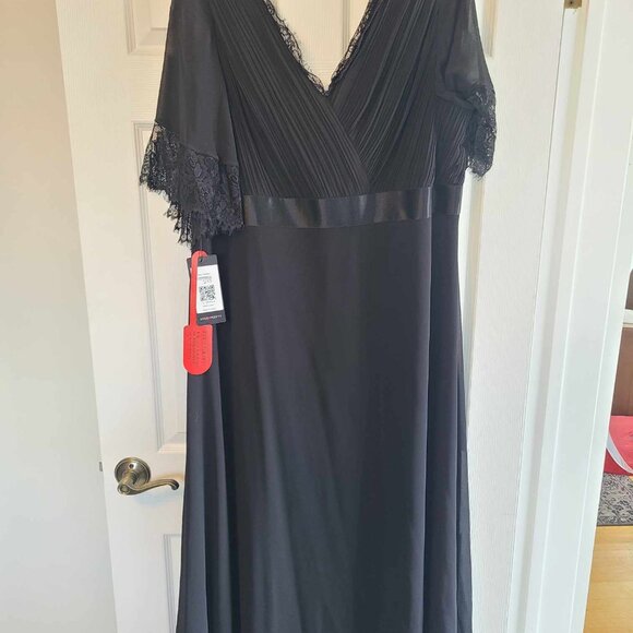 Empire Waist V Back Bridesmaid Dress with Short Sleeves - with added lace - Picture 4 of 7